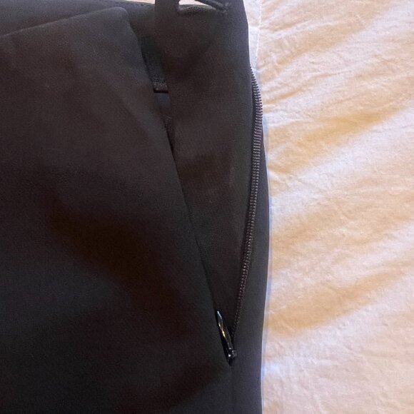 Black dress pants from White House Black Market, Size 00, Skinny fit. - Picture 7 of 10